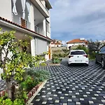 Albert's House For Rent