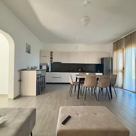 Albert's House For Rent 別荘 Vlorë