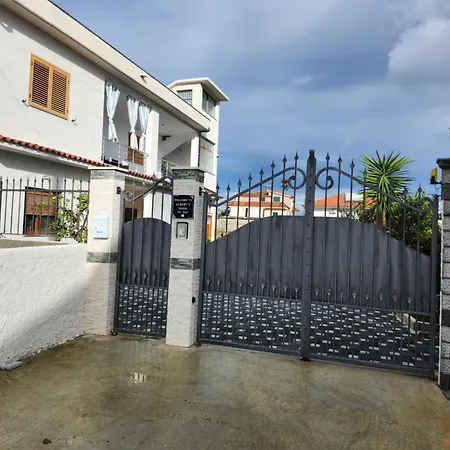 Albert's House For Rent 別荘 *