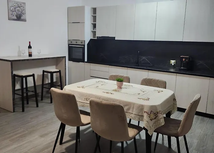 Albert's House For Rent * Vlorë